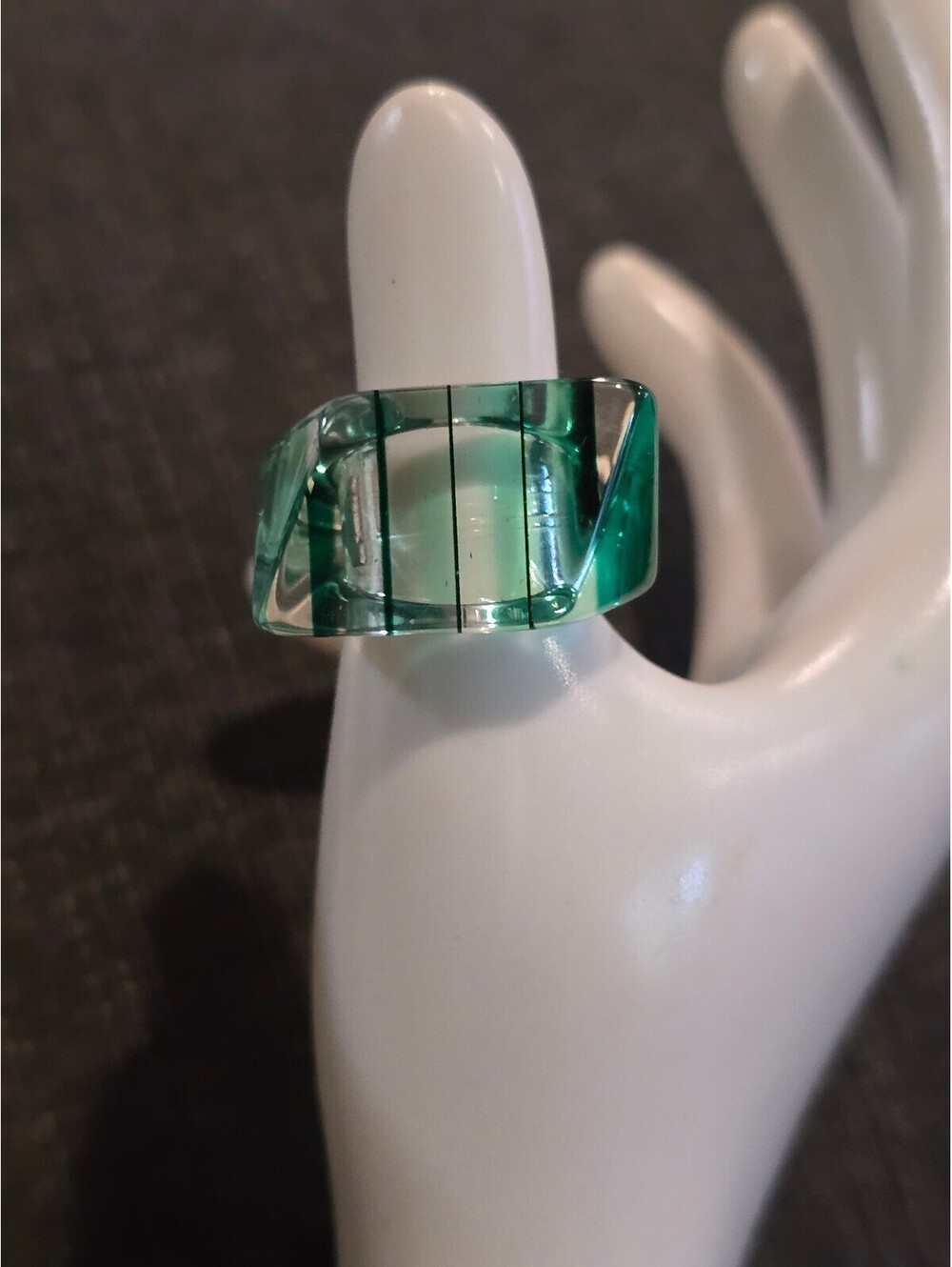 NOS Y2K Green Color Ring - Acrylic / Lucite Chunky Green Ring Size 6 VTG